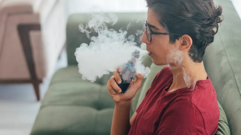 Vaping en adolescentes, ¿cómo afecta su salud mental?