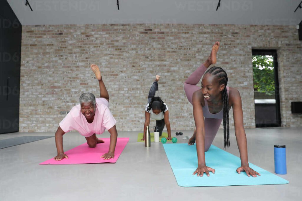 Además de la serotonina, el ejercicio impacta diversos neurotransmisores implicados en el desarrollo de trastornos del ánimo, como la depresión